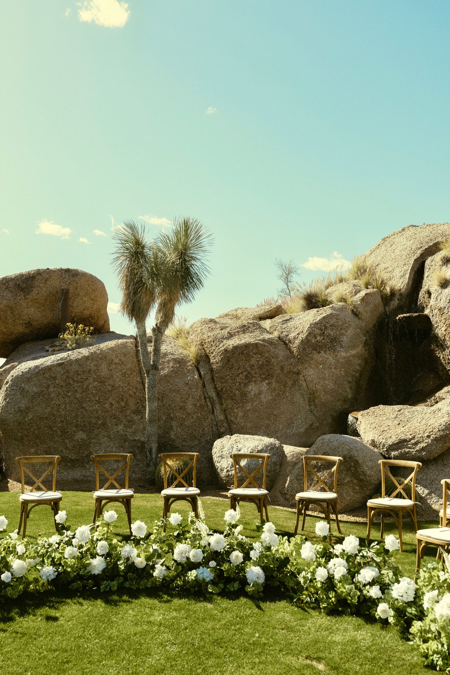 garden-aisle-flowers-rock-mountain