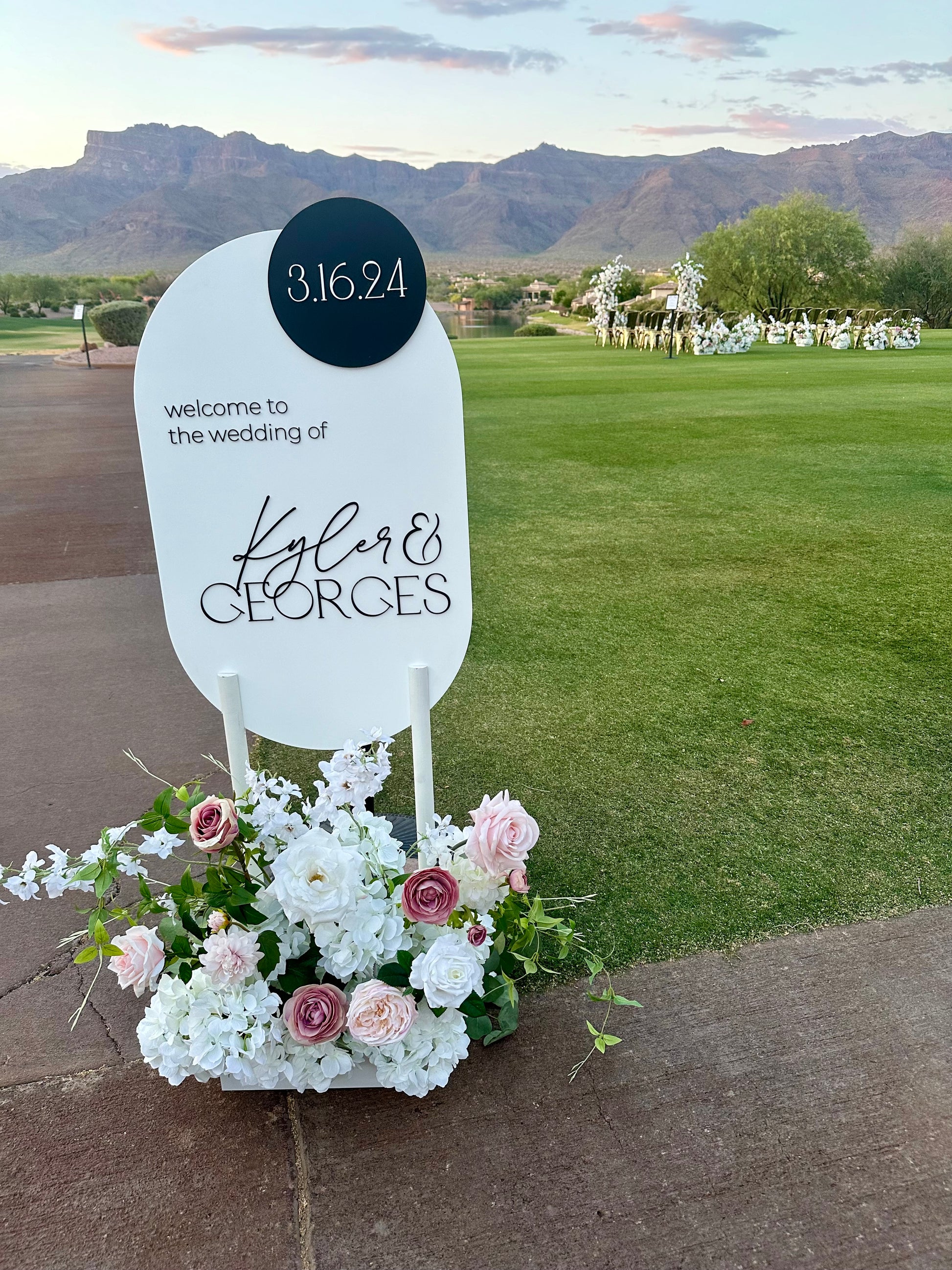 ella-aisle-flowers-welcome-sign