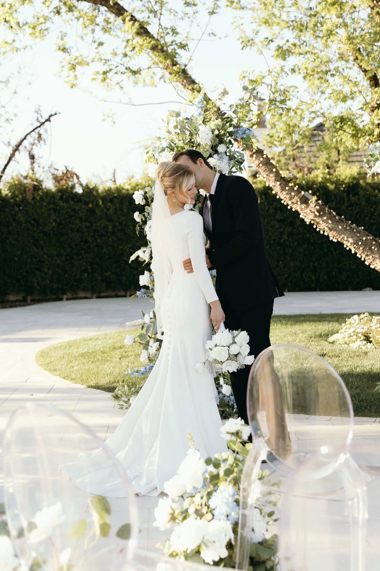 kylee-wedding-arch-garden-wedding