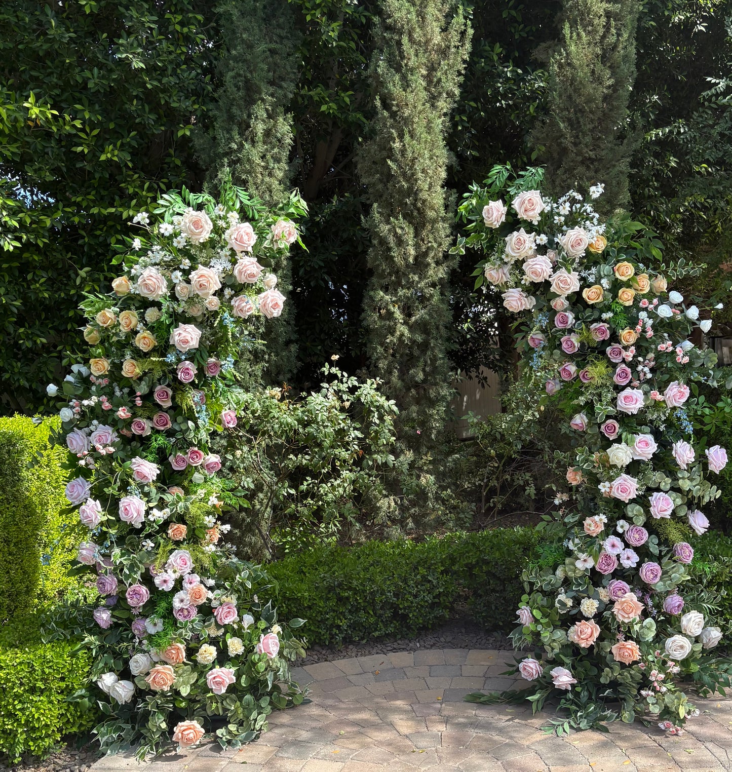 Maylee Wedding Pillars