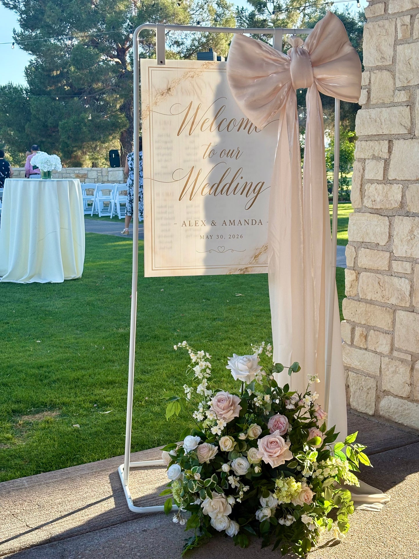 X-tra (Add-on Florals) Welcome sign, Welcome table, additional aisle flower arrangements
